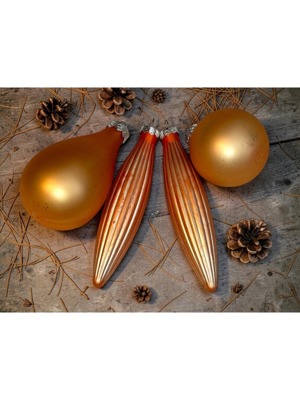 Vintage Gold / Peach Glass Christmas Ornaments Set Of 4 Teardrop & Ribbed Design
